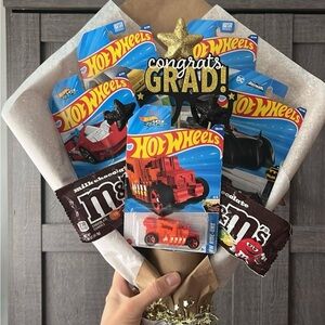Hot Wheels Bouquet